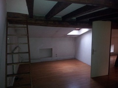APPARTEMENT T2 A LOUER - LYON 4EME ARRONDISSEMENT Grande Rue-Bertone - 43.73 m2 - 756,34€ charges comprises par mois