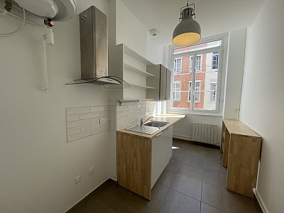 APPARTEMENT T2 A LOUER - LYON 4EME ARRONDISSEMENT Cdt Arnaud-Dumont d Urville - 39.89 m2 - 750€ charges comprises par mois