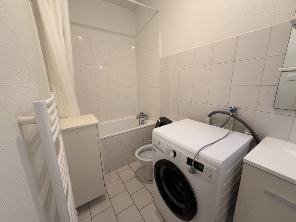 APPARTEMENT T2 A LOUER - LYON 5EME ARRONDISSEMENT Saint-Jean - 38.46 m2 - 696 &euro; charges comprises par mois