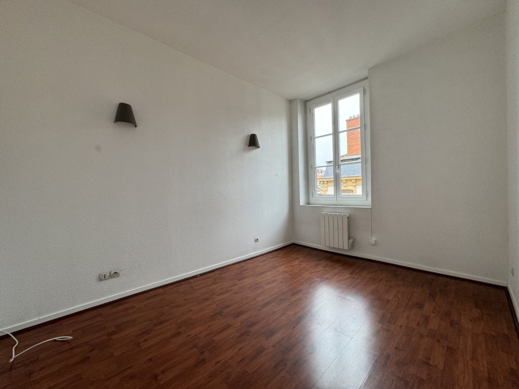 APPARTEMENT T2 A LOUER - LYON 6EME ARRONDISSEMENT Moliere - 51.85 m2 - 920 &euro; charges comprises par mois