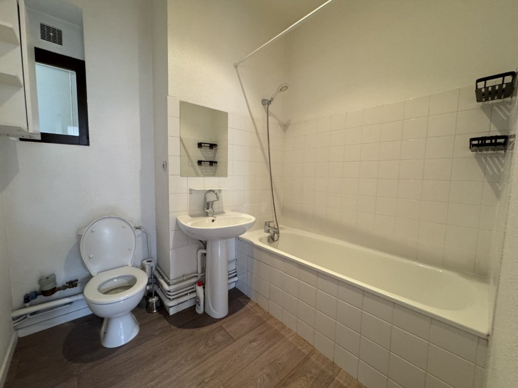 APPARTEMENT T2 A LOUER - LYON 6EME ARRONDISSEMENT Moliere - 51.85 m2 - 920 &euro; charges comprises par mois