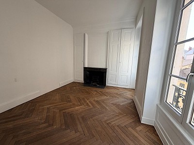 APPARTEMENT T2 A LOUER - LYON 7EME ARRONDISSEMENT Pasteur - 70.93 m2 - 1�150�&euro; charges comprises par mois