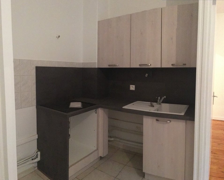 APPARTEMENT T2 A LOUER - LYON 9EME ARRONDISSEMENT l Industrie-Le Bourg - 30.54 m2 - 562 &euro; charges comprises par mois