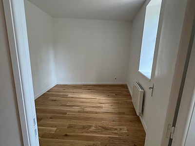 APPARTEMENT T3 A LOUER - ALBIGNY SUR SAONE - 76.25 m2 - 1650€ charges comprises par mois