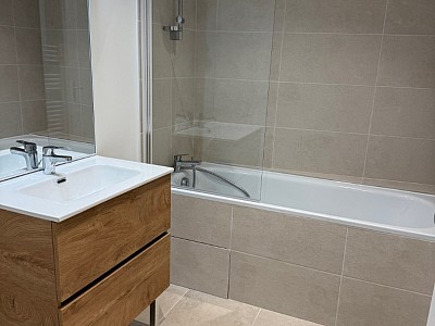 APPARTEMENT T3 A LOUER - ALBIGNY SUR SAONE - 76.25 m2 - 1650€ charges comprises par mois