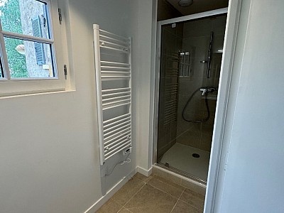 APPARTEMENT T3 A LOUER - ALBIGNY SUR SAONE - 76.25 m2 - 1650€ charges comprises par mois