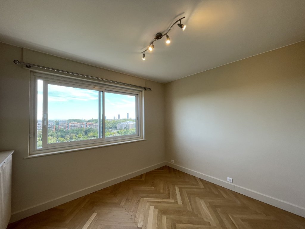 APPARTEMENT T3 A LOUER - CALUIRE ET CUIRE Saint-Clair - 64.6 m2 - 1 235 &euro; charges comprises par mois