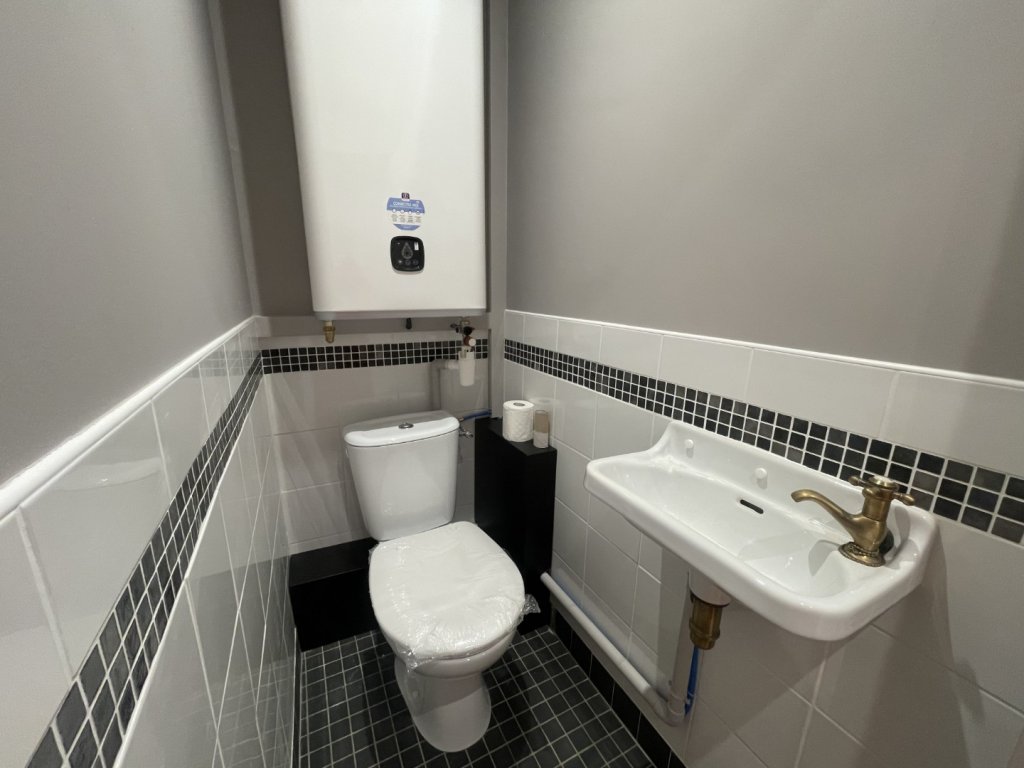 APPARTEMENT T3 A LOUER - CALUIRE ET CUIRE Saint-Clair - 64.6 m2 - 1 235 &euro; charges comprises par mois