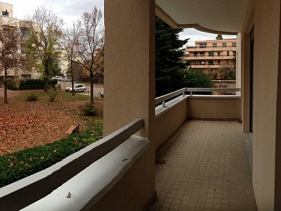 APPARTEMENT T3 - CALUIRE ET CUIRE Cuire-Le-Haut - 76 m2 - LOUÉ