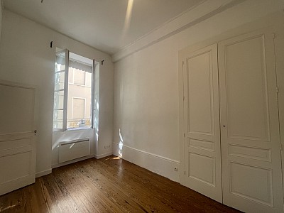 APPARTEMENT T3 A LOUER - LYON 4EME ARRONDISSEMENT Grande Rue-Bertone - 61.01 m2 - 846 € charges comprises par mois