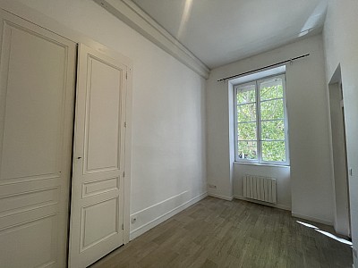 APPARTEMENT T3 A LOUER - LYON 4EME ARRONDISSEMENT Grande Rue-Bertone - 61.01 m2 - 846 € charges comprises par mois