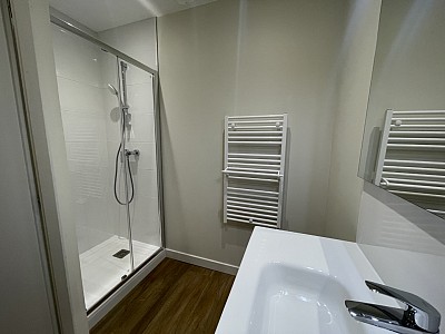 APPARTEMENT T3 A LOUER - LYON 4EME ARRONDISSEMENT Place Croix Rousse-Austerlitz - 68.1 m2 - 1�250�&euro; charges comprises par mois