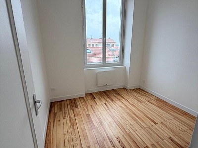 APPARTEMENT T3 A LOUER - LYON 4EME ARRONDISSEMENT Cdt Arnaud-Dumont d Urville - 49.72 m2 - 868,27 € charges comprises par mois
