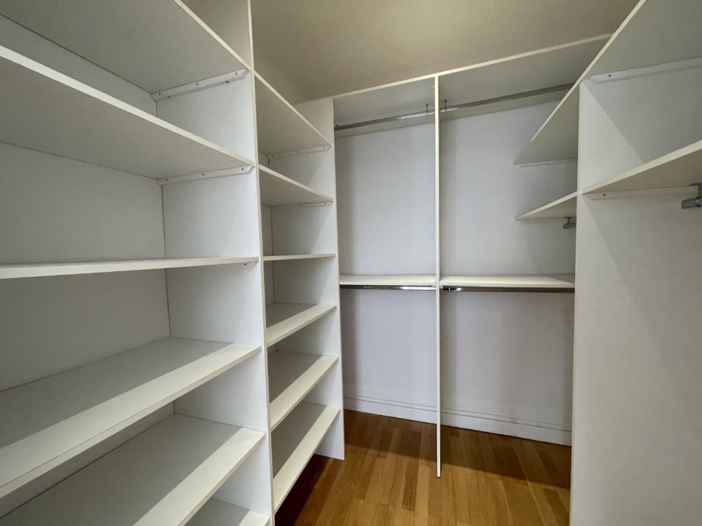 APPARTEMENT T3 A LOUER - LYON 4EME ARRONDISSEMENT Grande Rue-Bertone - 64.02 m2 - 990 &euro; charges comprises par mois