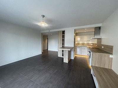 APPARTEMENT T3 A LOUER - LYON 4EME ARRONDISSEMENT Cuire Canuts - 67.55 m2 - 1 435 &euro; charges comprises par mois