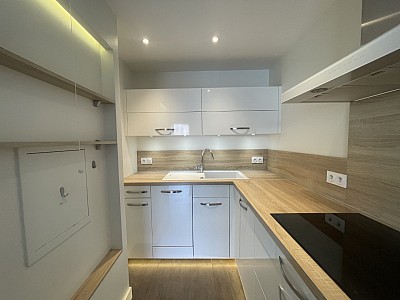 APPARTEMENT T3 A LOUER - LYON 4EME ARRONDISSEMENT Cuire Canuts - 67.55 m2 - 1 435 &euro; charges comprises par mois