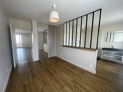 APPARTEMENT T3 A LOUER - LYON 4EME ARRONDISSEMENT Cuire Canuts - 67.55 m2 - 1 435 &euro; charges comprises par mois