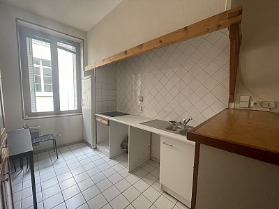 APPARTEMENT T3 A LOUER - LYON 4EME ARRONDISSEMENT Place Croix Rousse-Austerlitz - 46.46 m2 - 689 € charges comprises par mois