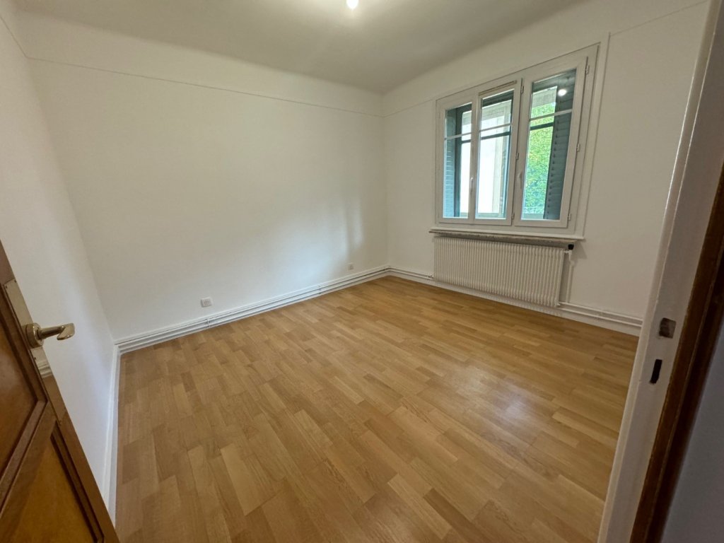 APPARTEMENT T3 A LOUER - LYON 4EME ARRONDISSEMENT Saint-Exupery-Popy - 57.9 m2 - 1 045 &euro; charges comprises par mois