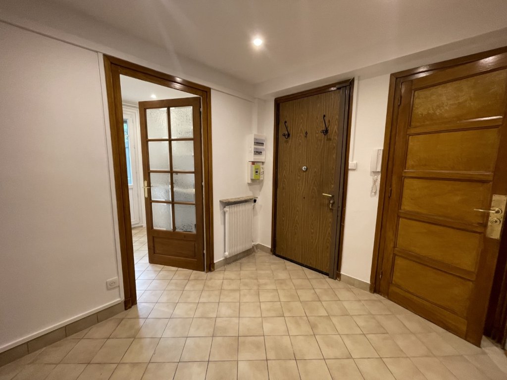 APPARTEMENT T3 A LOUER - LYON 4EME ARRONDISSEMENT Saint-Exupery-Popy - 57.9 m2 - 1 045 &euro; charges comprises par mois