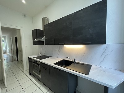 APPARTEMENT T3 A LOUER - LYON 4EME ARRONDISSEMENT Mairie-Tabareau - 80.48 m2 - 1 463 € charges comprises par mois