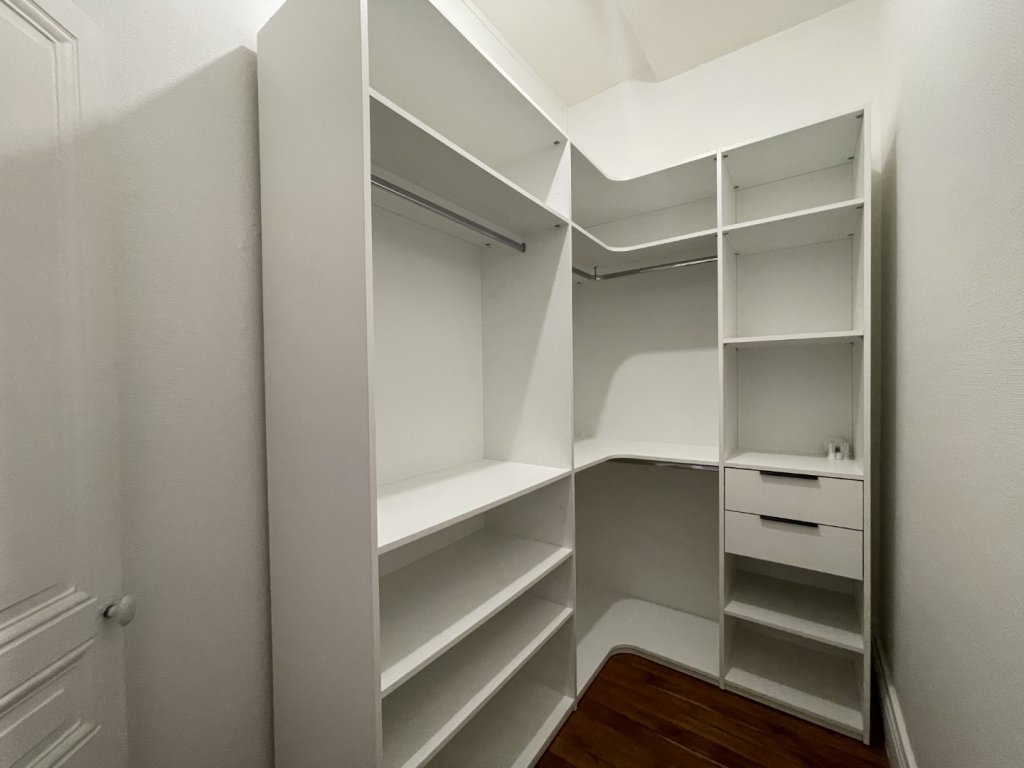 APPARTEMENT T3 A LOUER - LYON 4EME ARRONDISSEMENT Mairie-Tabareau - 80.48 m2 - 1 463 &euro; charges comprises par mois