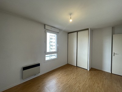 APPARTEMENT T3 A LOUER - LYON 7EME ARRONDISSEMENT Cite-Jardin - 71.35 m2 - 819,65 € charges comprises par mois