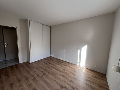 APPARTEMENT T3 A LOUER - LYON 7EME ARRONDISSEMENT Jules Brunard - 70.09 m2 - 1 250 € charges comprises par mois