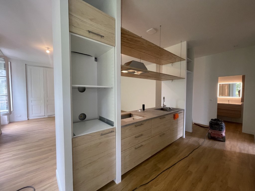 APPARTEMENT T3 A LOUER - LYON 7EME ARRONDISSEMENT Pasteur - 77.86 m2 - 1 380 &euro; charges comprises par mois