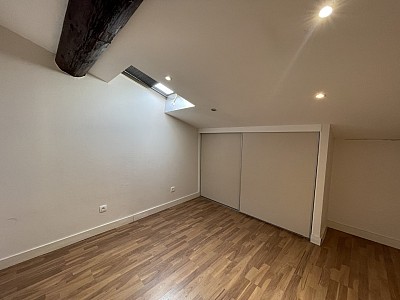 APPARTEMENT T3 A LOUER - LYON 7EME ARRONDISSEMENT Pasteur - 46.7 m2 - 763 &euro; charges comprises par mois