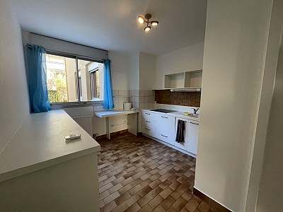 APPARTEMENT T3 A LOUER - VILLEURBANNE Gratte-Ciel - 72.61 m2 - 1100€ charges comprises par mois