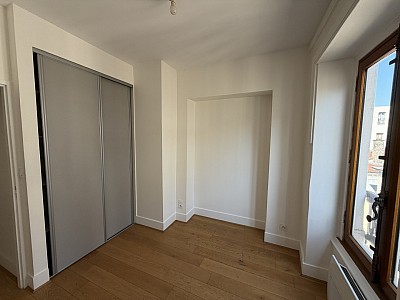 APPARTEMENT T4 A LOUER - LYON 1ER ARRONDISSEMENT Terreaux-Bat-d-Argent - 71.65 m2 - 1 675,74 € charges comprises par mois