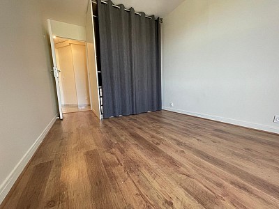 APPARTEMENT T4 A LOUER - LYON 4EME ARRONDISSEMENT Boucle Louis Thevenet - 90.98 m2 - 1 863 € charges comprises par mois