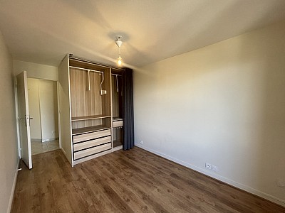 APPARTEMENT T4 A LOUER - LYON 4EME ARRONDISSEMENT Boucle Louis Thevenet - 90.98 m2 - 1 863 € charges comprises par mois