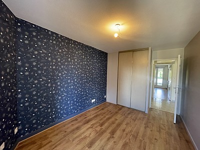 APPARTEMENT T4 A LOUER - LYON 4EME ARRONDISSEMENT Boucle Louis Thevenet - 90.98 m2 - 1 863 € charges comprises par mois
