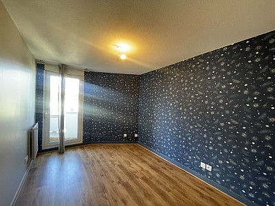 APPARTEMENT T4 A LOUER - LYON 4EME ARRONDISSEMENT Boucle Louis Thevenet - 90.98 m2 - 1 863 € charges comprises par mois
