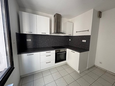 APPARTEMENT T4 A LOUER - LYON 4EME ARRONDISSEMENT Cuire Canuts - 92.83 m2 - 1695€ charges comprises par mois