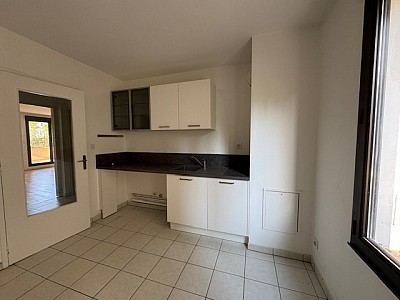 APPARTEMENT T4 A LOUER - LYON 4EME ARRONDISSEMENT Cuire Canuts - 92.83 m2 - 1695€ charges comprises par mois