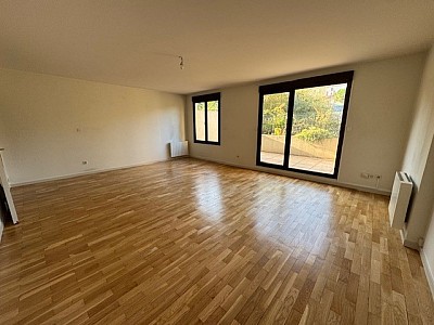 APPARTEMENT T4 A LOUER - LYON 4EME ARRONDISSEMENT Cuire Canuts - 92.83 m2 - 1695€ charges comprises par mois