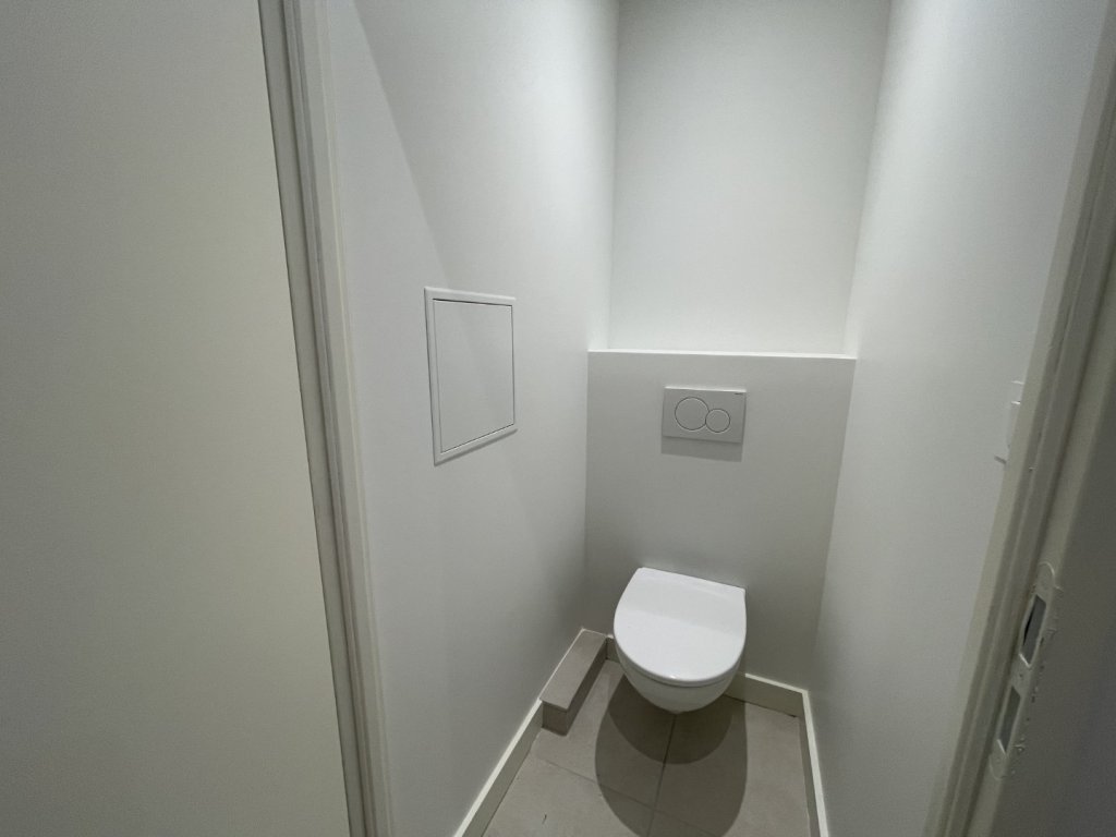 APPARTEMENT T4 A LOUER - LYON 4EME ARRONDISSEMENT Mairie-Tabareau - 93.24 m2 - 1 590 &euro; charges comprises par mois