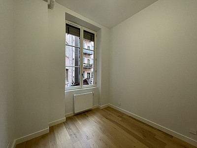 APPARTEMENT T4 A LOUER - LYON 4EME ARRONDISSEMENT Mairie-Tabareau - 93.24 m2 - 1 590 € charges comprises par mois