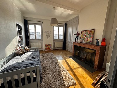 APPARTEMENT T4 A LOUER - LYON 5EME ARRONDISSEMENT Saint-Georges - 114.48 m2 - 1642,90€ charges comprises par mois