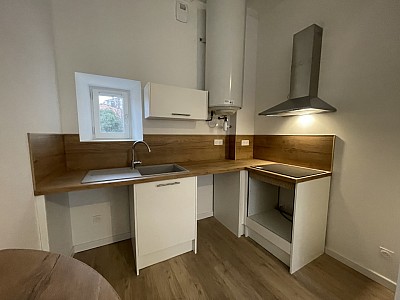 APPARTEMENT T5 A LOUER - LYON 1ER ARRONDISSEMENT Annonciade-Saint-Benoit - 72.23 m2 - 1300€ charges comprises par mois