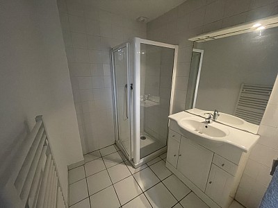 APPARTEMENT T5 A LOUER - LYON 1ER ARRONDISSEMENT Annonciade-Saint-Benoit - 72.23 m2 - 1300€ charges comprises par mois