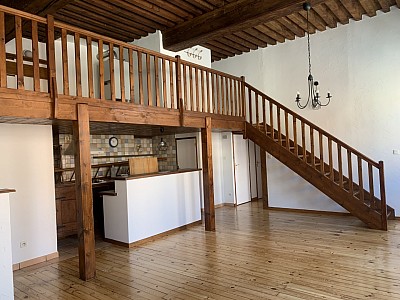 APPARTEMENT T5 A LOUER - LYON 4EME ARRONDISSEMENT Mairie-Tabareau - 111 m2 - 1590 € charges comprises par mois
