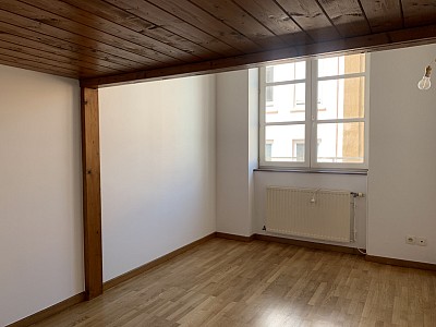 APPARTEMENT T5 A LOUER - LYON 4EME ARRONDISSEMENT Mairie-Tabareau - 111 m2 - 1590 € charges comprises par mois