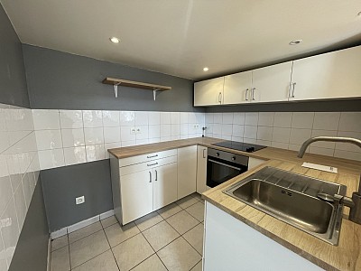 APPARTEMENT T5 A LOUER - LYON 4EME ARRONDISSEMENT Mairie-Tabareau - 91.18 m2 - 1345€ charges comprises par mois