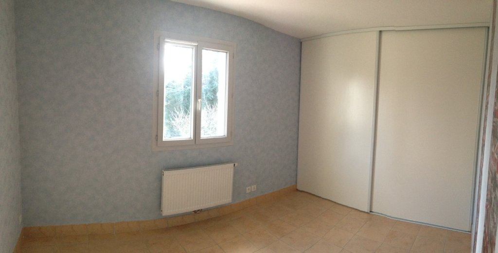 VILLA A LOUER - MONTANAY - 187.88 m2 - 2 089 &euro; charges comprises par mois