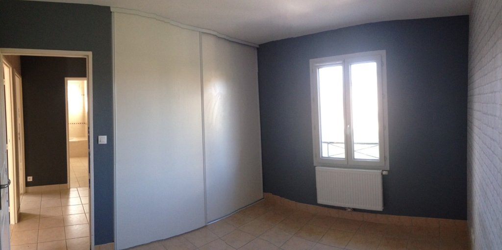 VILLA A LOUER - MONTANAY - 187.88 m2 - 2 089 &euro; charges comprises par mois